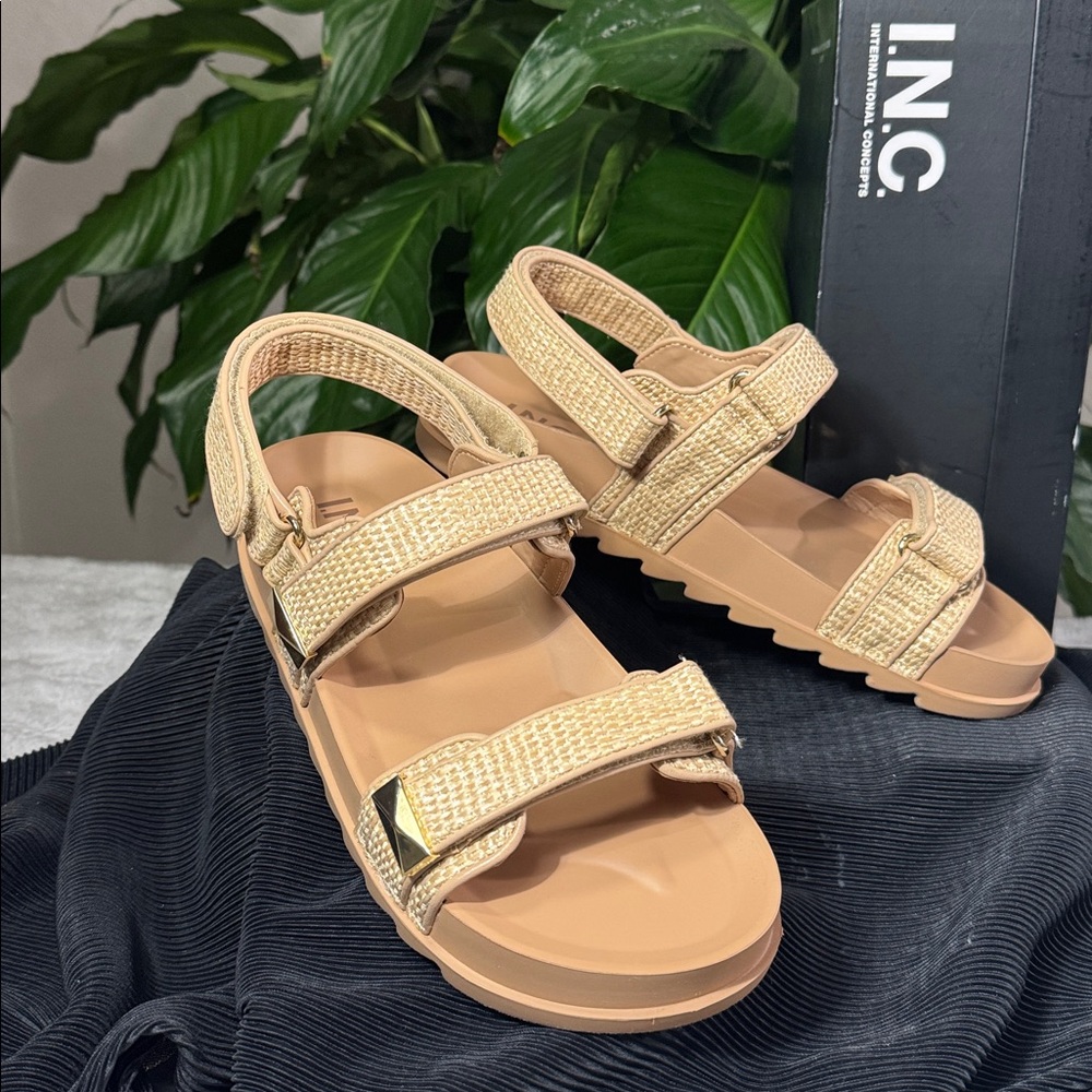 I.N.C. Concepts Caledon Velcro Strap Sandals - Women's 10M / EU 41 1/2